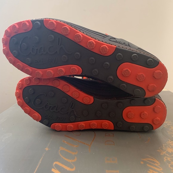 Coach Snow Boots w Red Laces - Picture 6 of 9